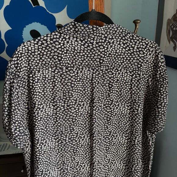 Women's Soft Draped Rayon Black & White Micro Floral Button Up Blouse size XL - Picture 6 of 9